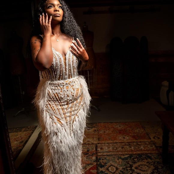 Portia and scarlett white feather dress. - Picture 8 of 9